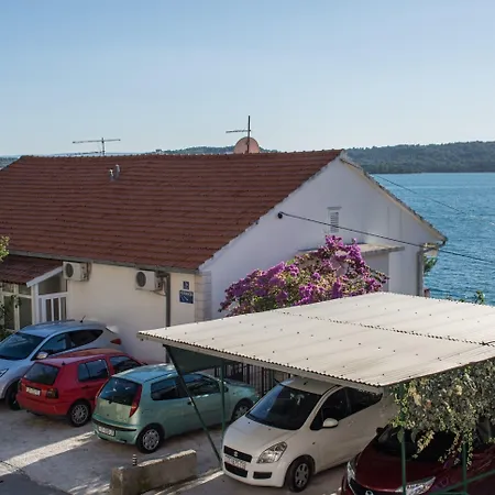 Apartman A1-apt W Shared Pool & Balcony Next To The Trogir