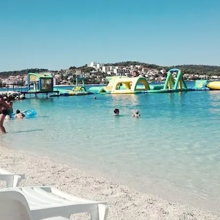 Апартаменты A1-apt W Shared Pool & Balcony Next To The