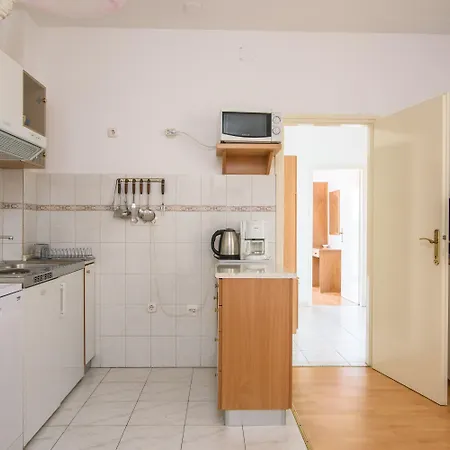 Апартаменты A1-apt W Shared Pool & Balcony Next To The *