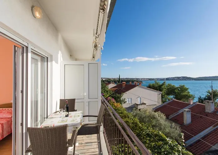 Apartman A1-apt W Shared Pool & Balcony Next To The Trogir