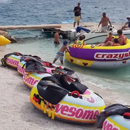 A1-apt W Shared Pool & Balcony Next To The * Trogir